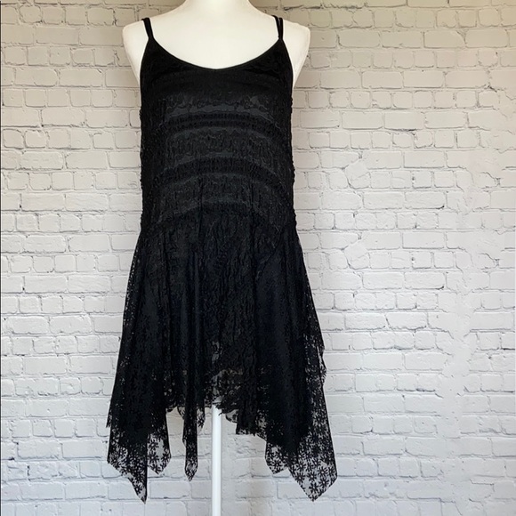 Hazel Black Midi Dress - Picture 2 of 10